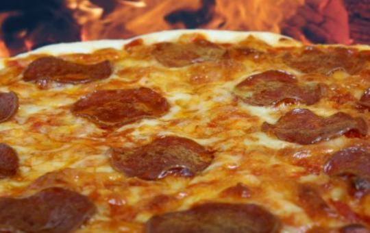 classic pepperoni pizza